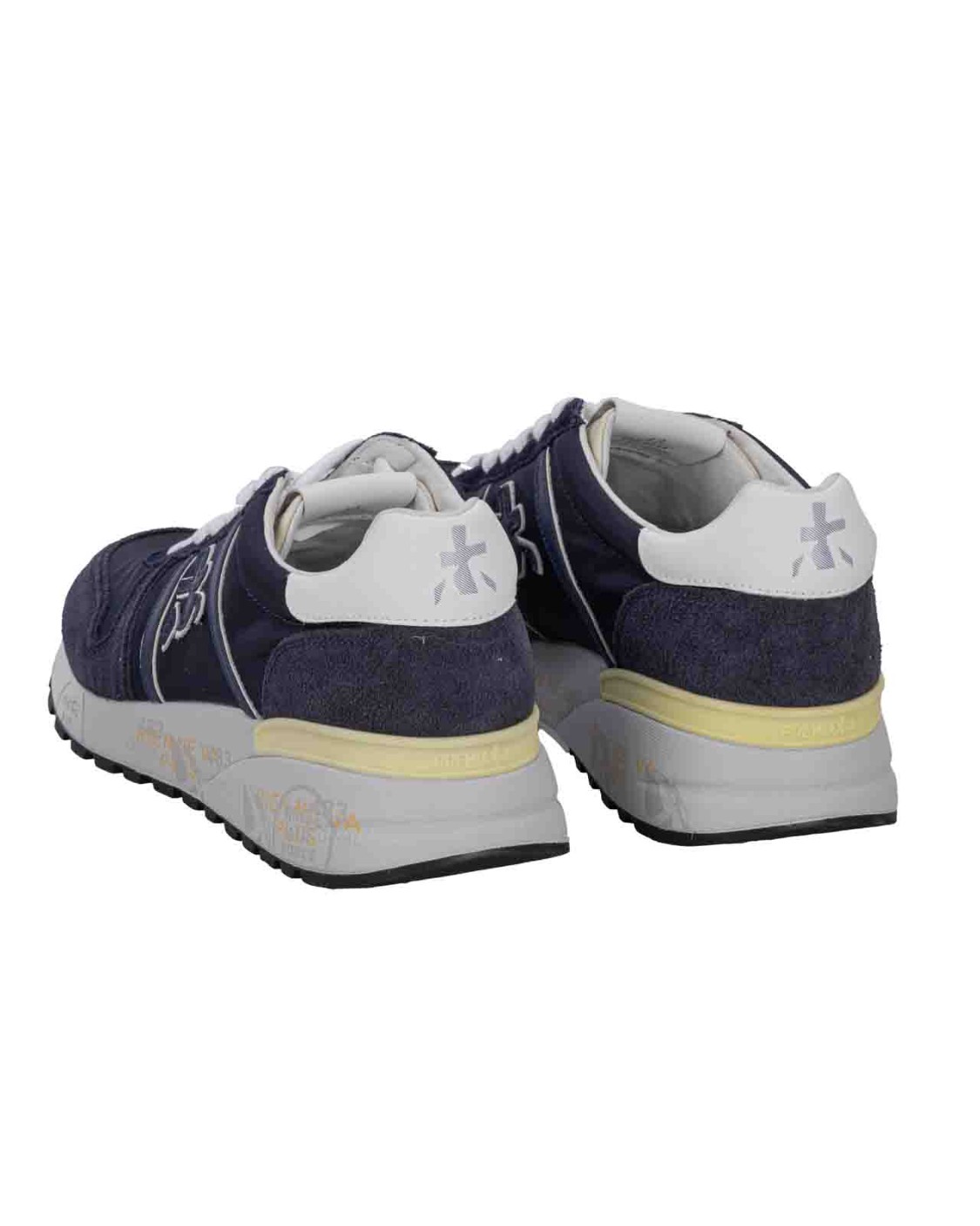 shop PREMIATA Saldi Scarpe: Premiata sneakers Lander in pelle di vitello scamosciata e nylon.
Altezza suola 3.5 cm.
Logo PREMIATA.
Suola leggera in contrasti di colore.
Composizione: 55% pelle di vitello 45% poliammide.
Composizione suola: 65% EVA 30% gomma 5% TPU.
Made in Vietnam.. LANDER-6634 number 6354587